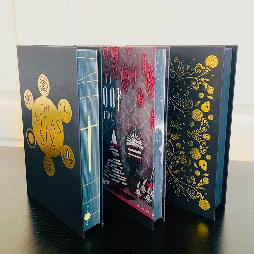 Fairyloot & Illumicrate Signed :The Atlas Six +The City of Dusk +The Book Eaters